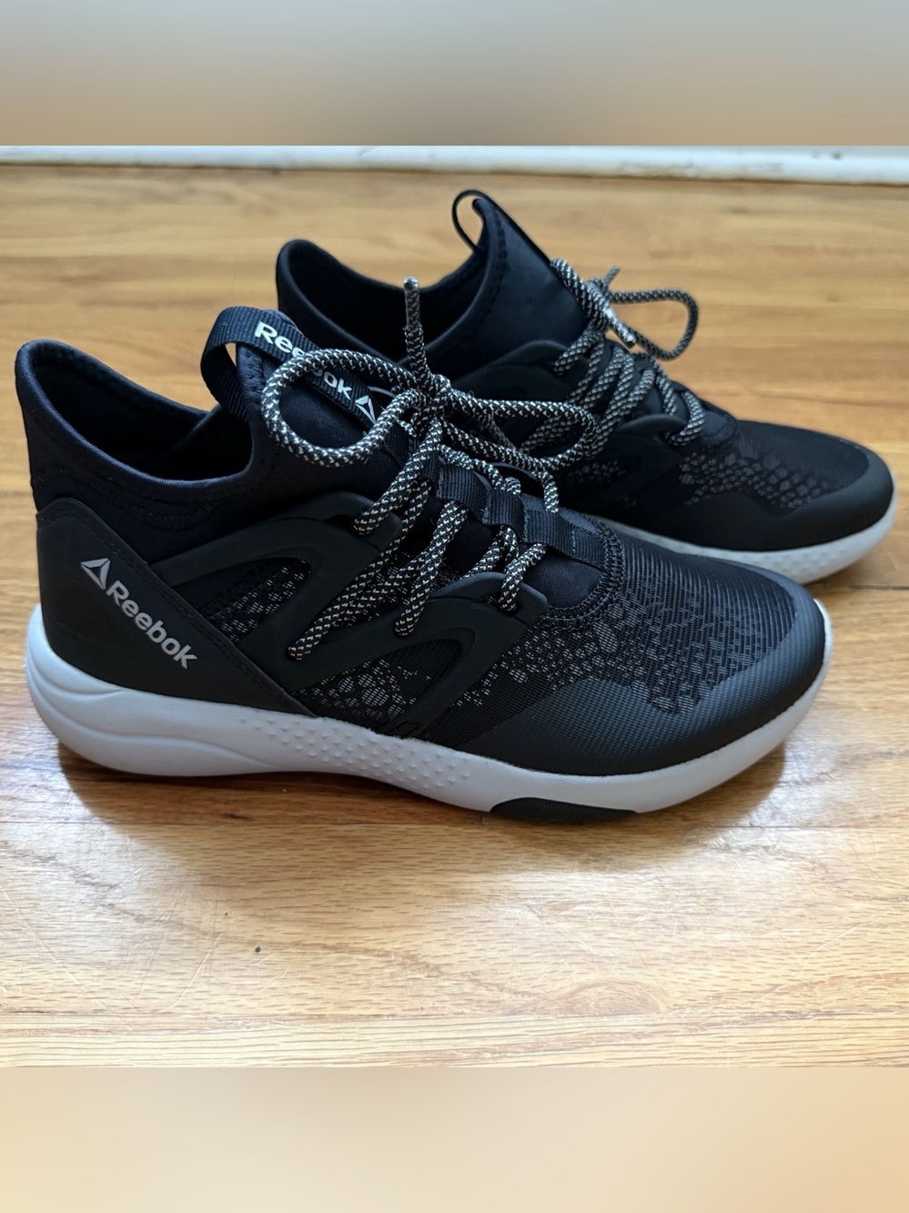 Reebok Hayasu “Reebok Dance” Athletic Sneakers Black & Gray Women’s size 6